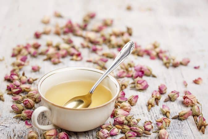 خواص بی نظیر گلاب برای سلامتی بدن